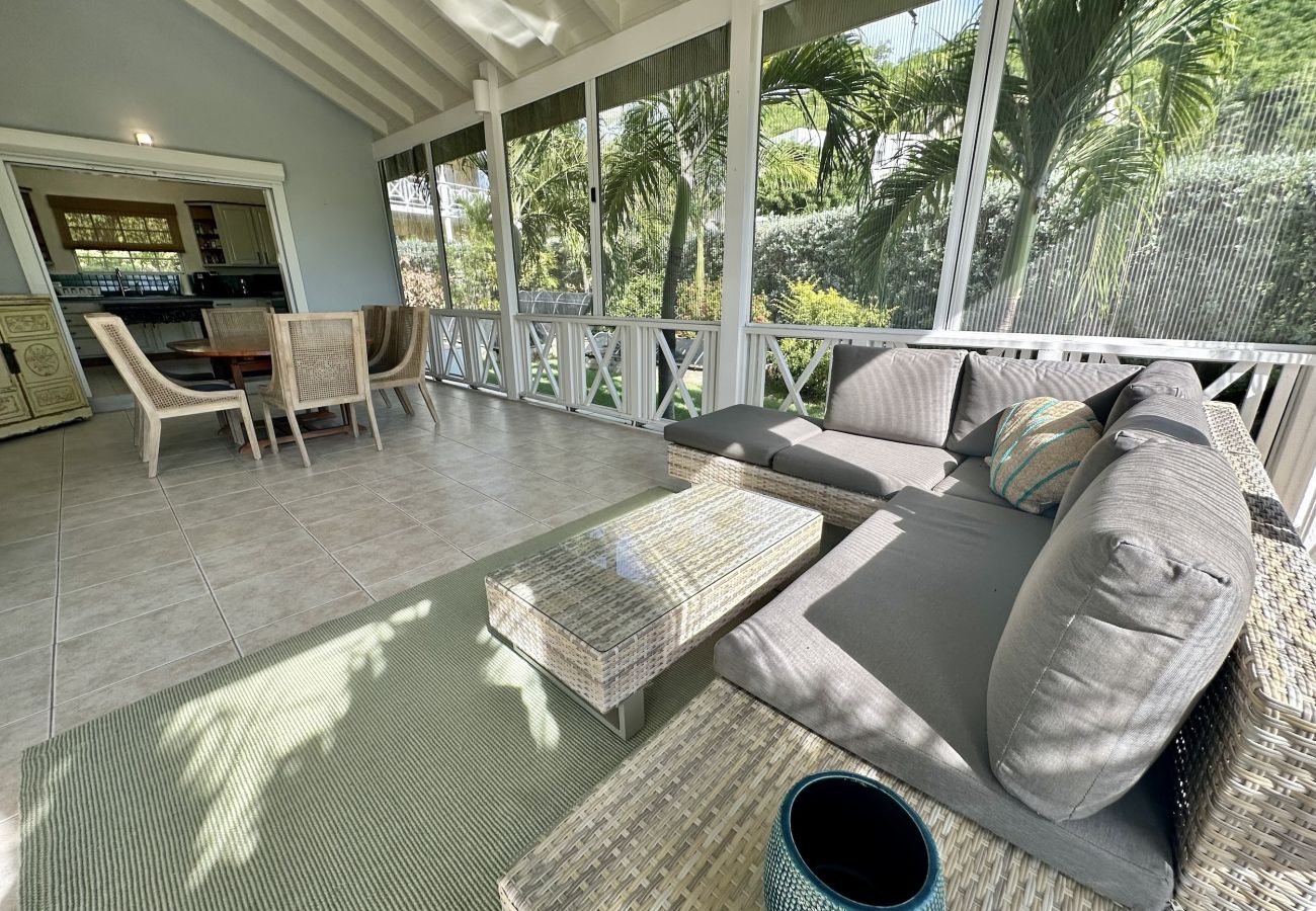 Villa in Jolly Harbour - Tropical Oasis 